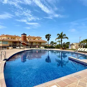 https://malibu-mansion-club-la-costa-by-solrentspain.1costadelsol.com